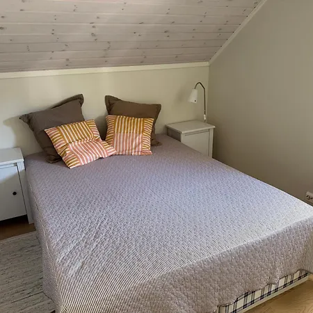 Trivelig Leilighet, Risor, Sorlandet Med Tilgang Til Bat Nyaraló