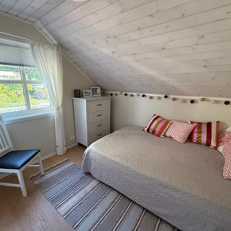 Trivelig Leilighet, Risor, Sorlandet Med Tilgang Til Bat * Risør