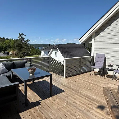 Trivelig Leilighet, Risor, Sorlandet Med Tilgang Til Bat * Risør