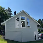 Trivelig Leilighet, Risor, Sorlandet Med Tilgang Til Bat Risør