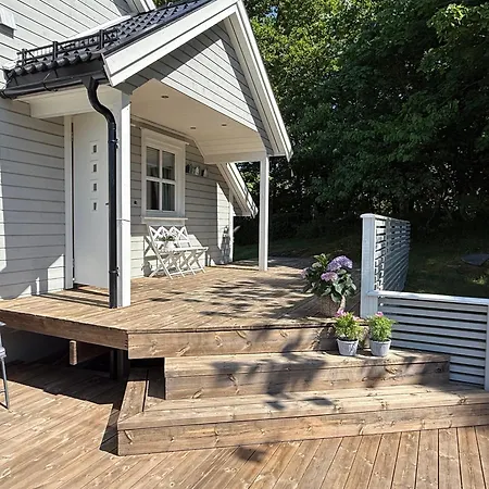 Ferienhaus Trivelig Leilighet, Risor, Sorlandet Med Tilgang Til Bat